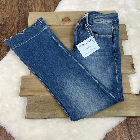Frame Denim NWT Le Crop Mini Boot Scalloped Jeans - Picture 2 of 7